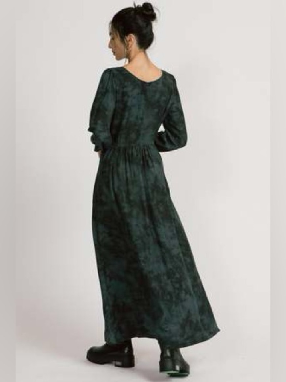 Allison Wonderland jezebel dress - Picture 2 of 6